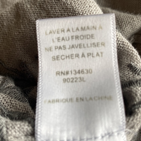 Gorgeous lace flower cardigan! - Picture 8 of 8